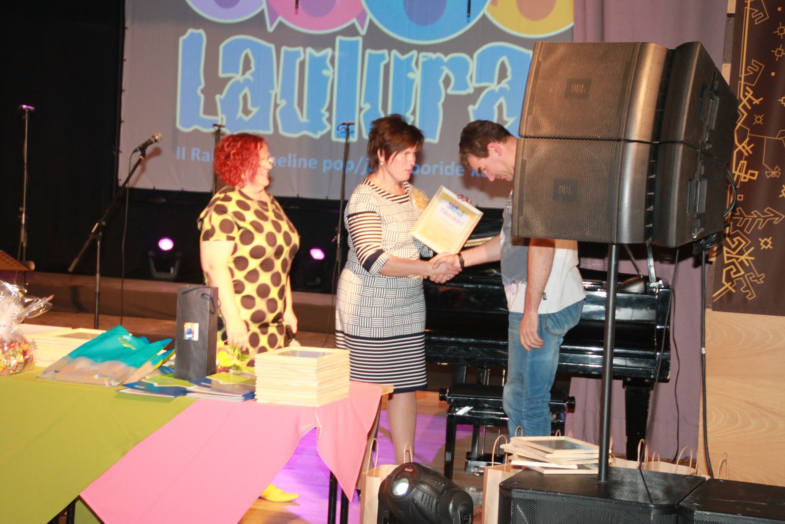 Lauluragin 2015 konkurss